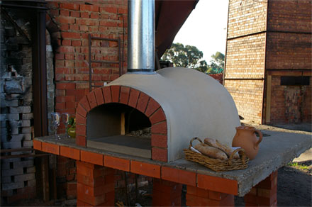 traditional italian pizza oven